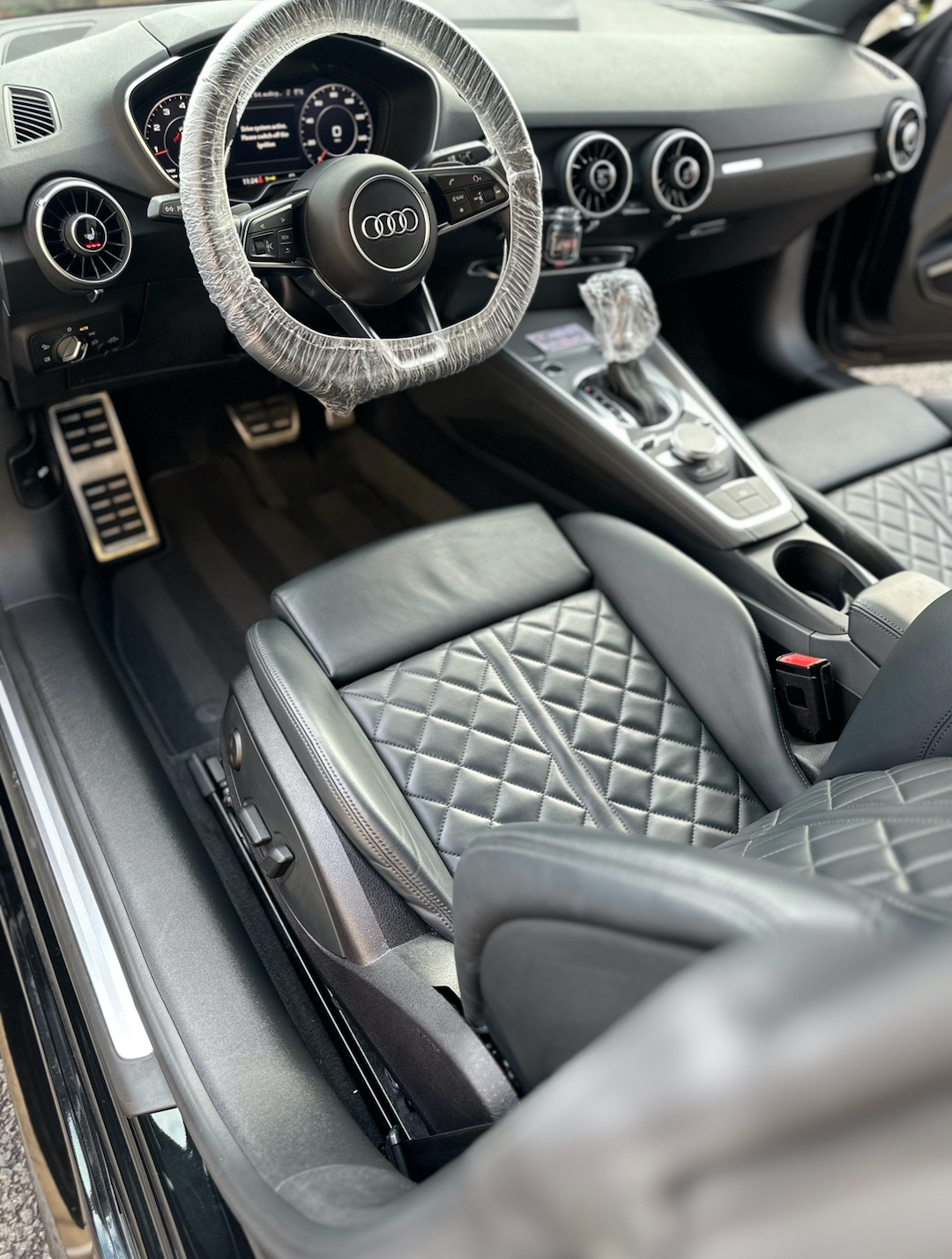 Interior vinyl package